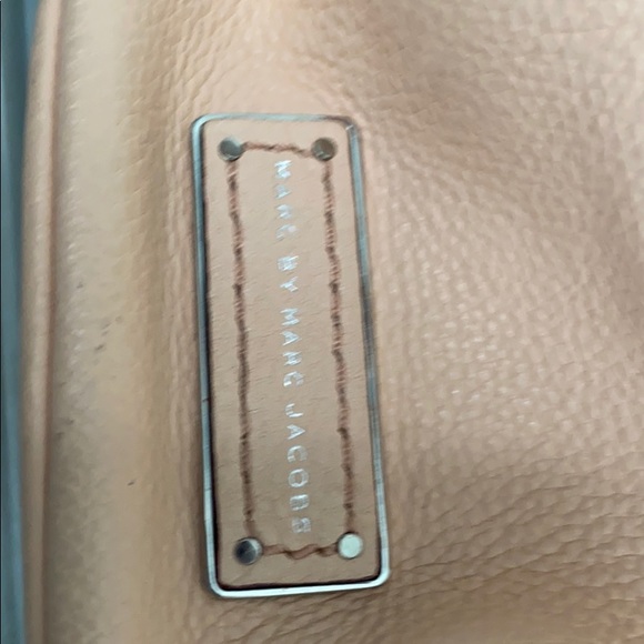 marc jacobs tie purse!! - Picture 6 of 6